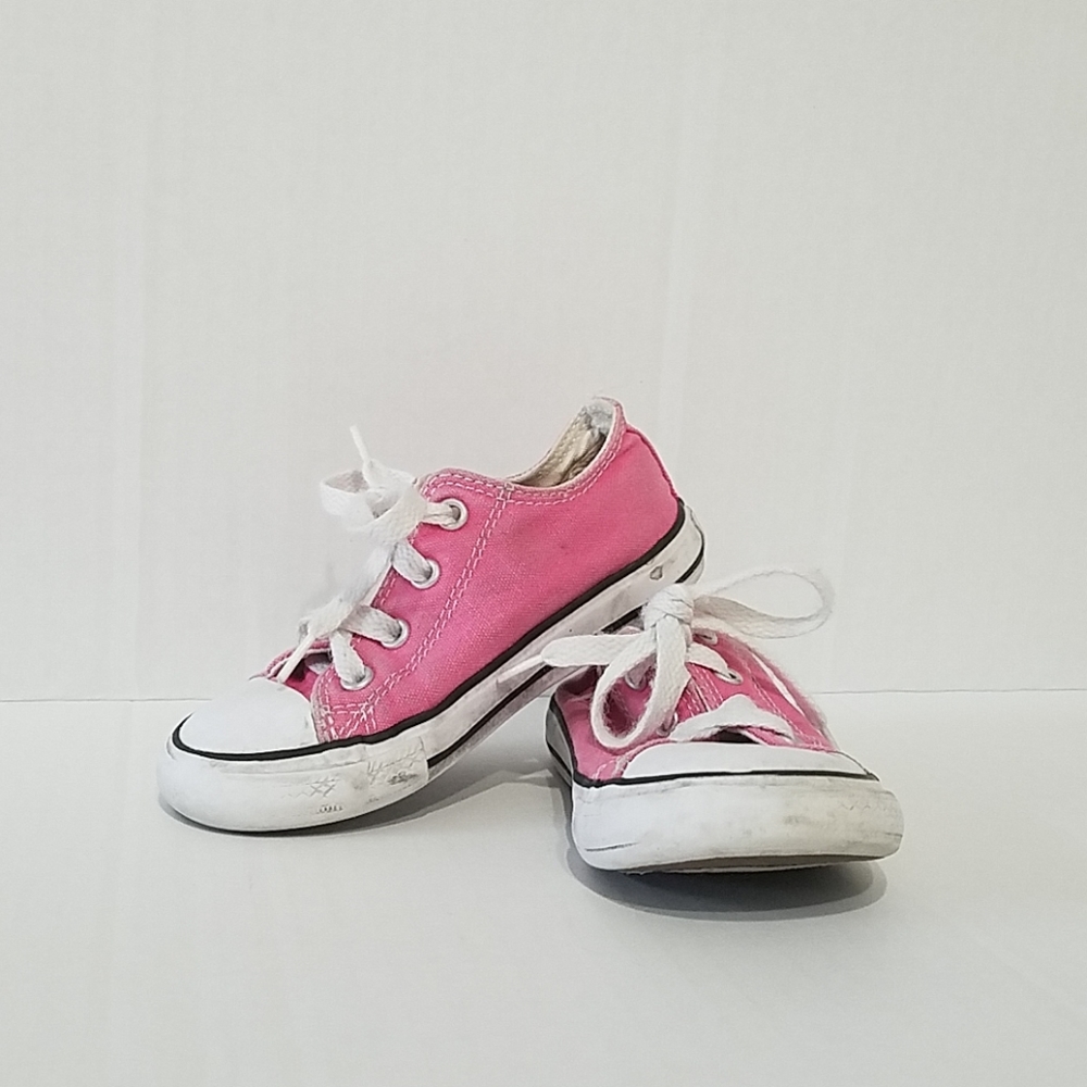 Pink converse